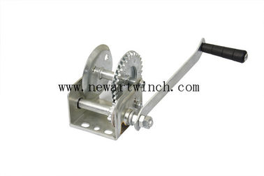 China White Zinc Steel A3 600lbs Manual Hand Winch With Automatic Brake Small For Boat supplier