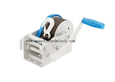 China Moblie Handle 3300 Lb Boat Hand Winch , Zinc Plated Yacht Winch With Strap supplier